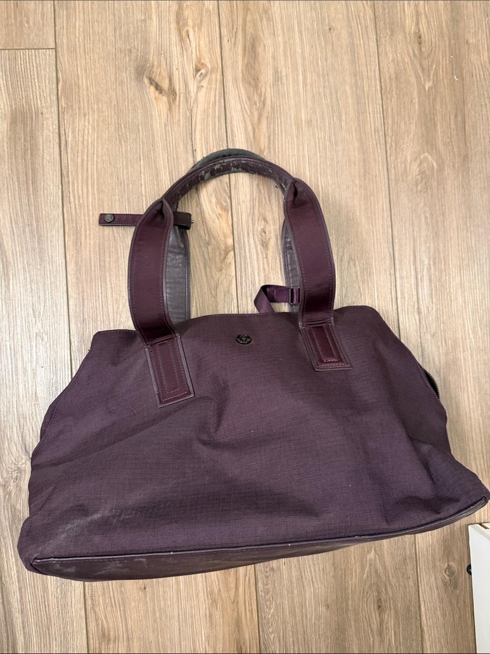 Lululemon gym bag Travel Tote Bag in Deep Plum